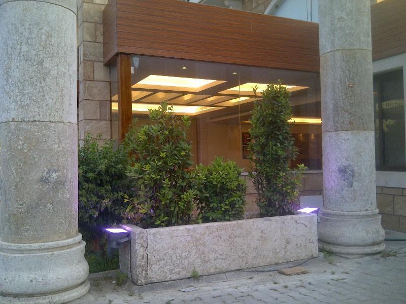 Monoberge Hotel Byblos Esterno foto